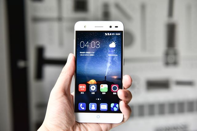 Смартфони ZTE залишилися без процесорів Snapdragon - фото 241356