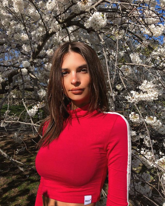 instagram.com/emrata - фото 242487
