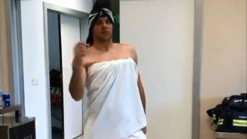 Іспанський футболіст смішно спародіював кліп Дженніфер Лопес