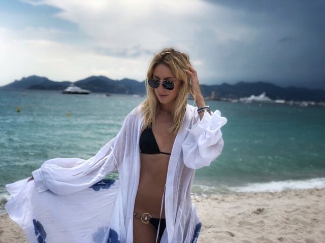 Леся Нікітюк вразила пікантними фото з Канн- фото 246784