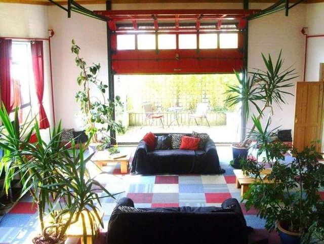 Стару пожежну станцію перетворили на стильний будинок- фото 248223