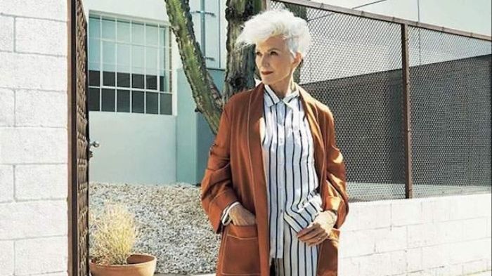 70-річна мати Ілона Маска довела, що краса не в'яне