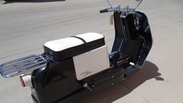 У продажу з'явилася єдина модель скутера від Harley-Davidson - фото 245847