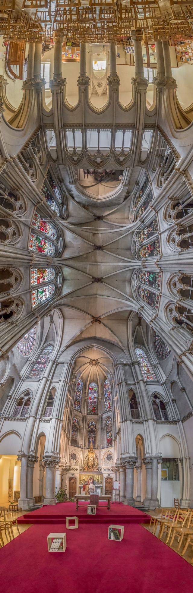 Храми Парижа у вертикальній панорамі - фото 247841