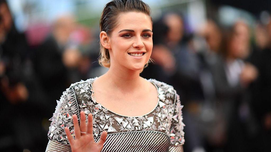 Крістен Стюарт вийшла на червону доріжку у Каннах босоніж, і ось чому