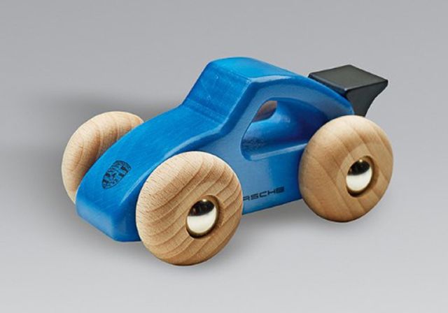 Porsche відкликає небезпечні дитячі авто - фото 251395
