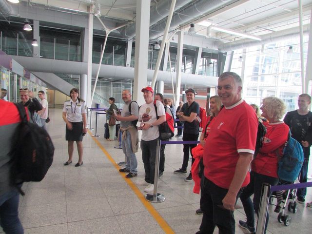 Ліга Чемпіонів: скільки вболівальників уже прибули до України - фото 250397