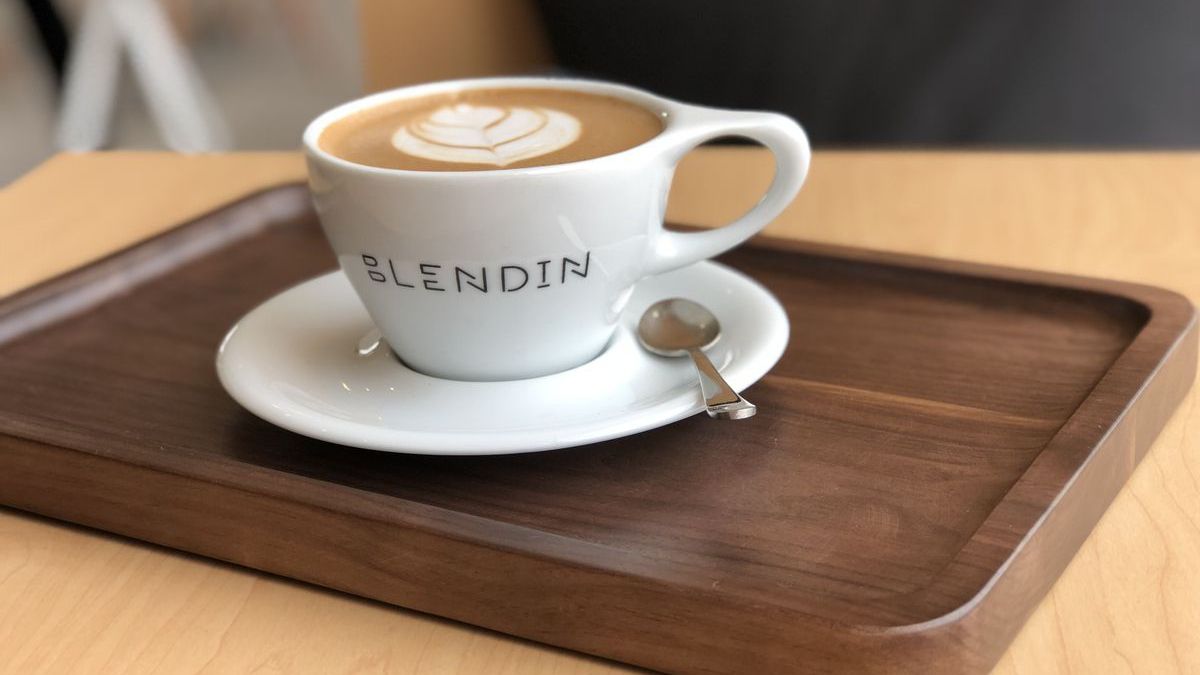 Як цукор впливає на властивості кави