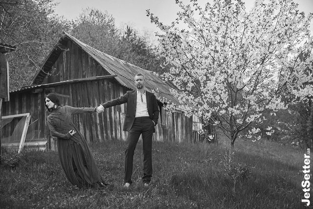 Пара Бабкіних знялися повністю оголеними з нагоди 10-річчя вінчання - фото 246984