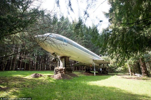 Американець перетворив старий літак на ідеальне житло- фото 249567