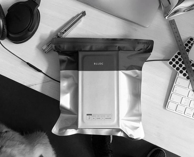 BllocZero18: ідеальний смартфон для бізнесменів - фото 251437