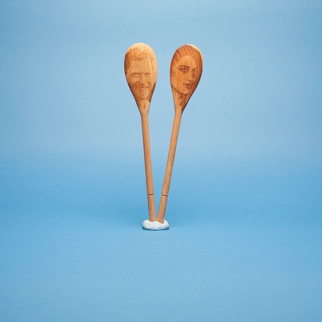 Весілля принца Гаррі та Меган Маркл: несподівана продукція з зображеннями пари - фото 248621