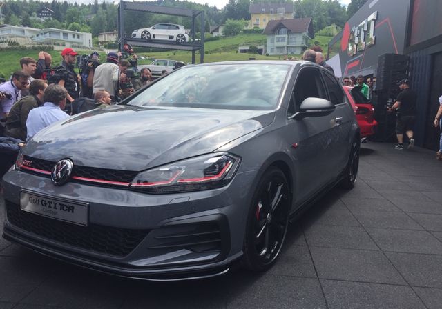 Показаний найшвидший Volkswagen Golf - фото 246622