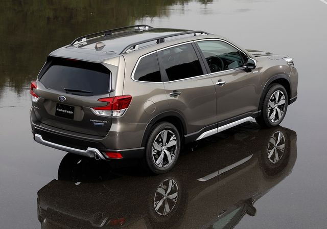 Новий Subaru Forester став гібридом - фото 248563