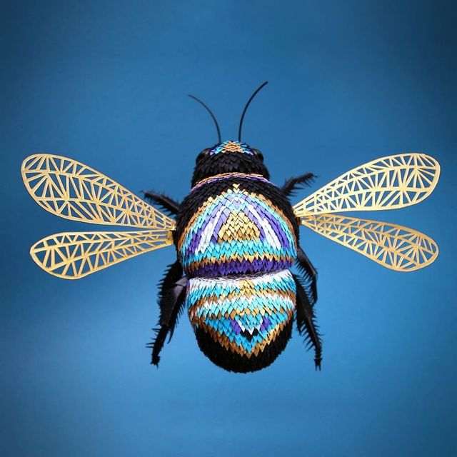 Художниця створює неймовірні скульптури з паперу - фото 246495