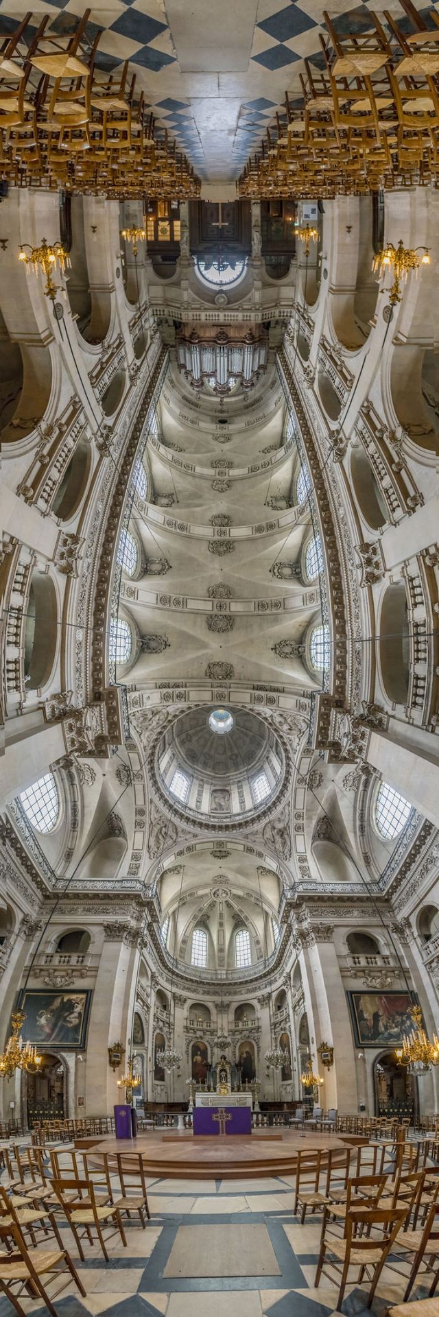 Храми Парижа у вертикальній панорамі - фото 247848