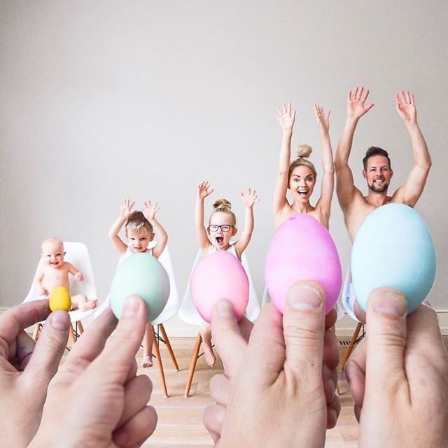 Веселе подружжя створює сімейні фото, які викликають усмішку - фото 249227