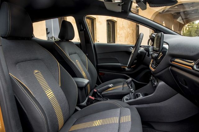 Для фанатів мандрів: представлений новий Ford Fiesta Active - фото 246333