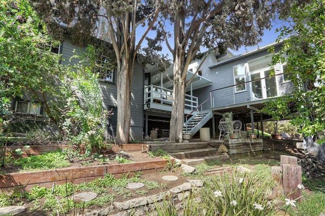 Емілі Ратажковскі придбала будинок в престижному районі Лос-Анджелеса - фото 246653