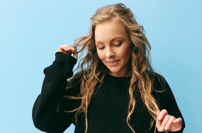 Вагітна Олена Шоптенко показала кадри з ніжної фотосесії - фото 1