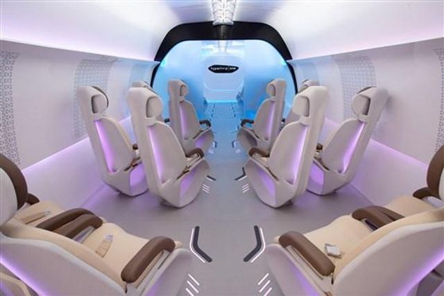 З'явилися знімки інтер'єру пасажирської капсули Hyperloop- фото 249479