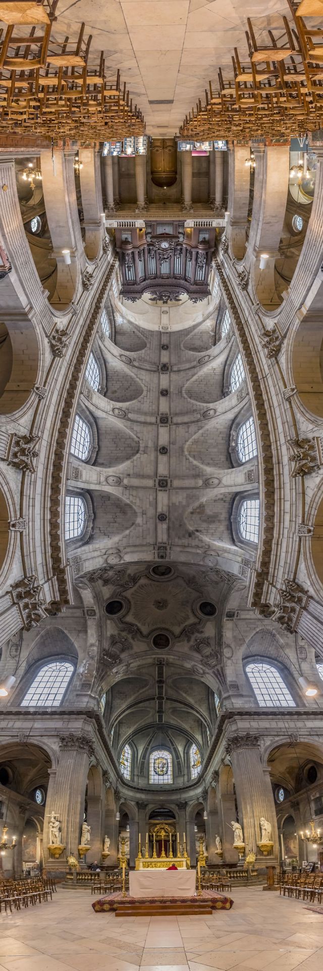 Храми Парижа у вертикальній панорамі - фото 247847