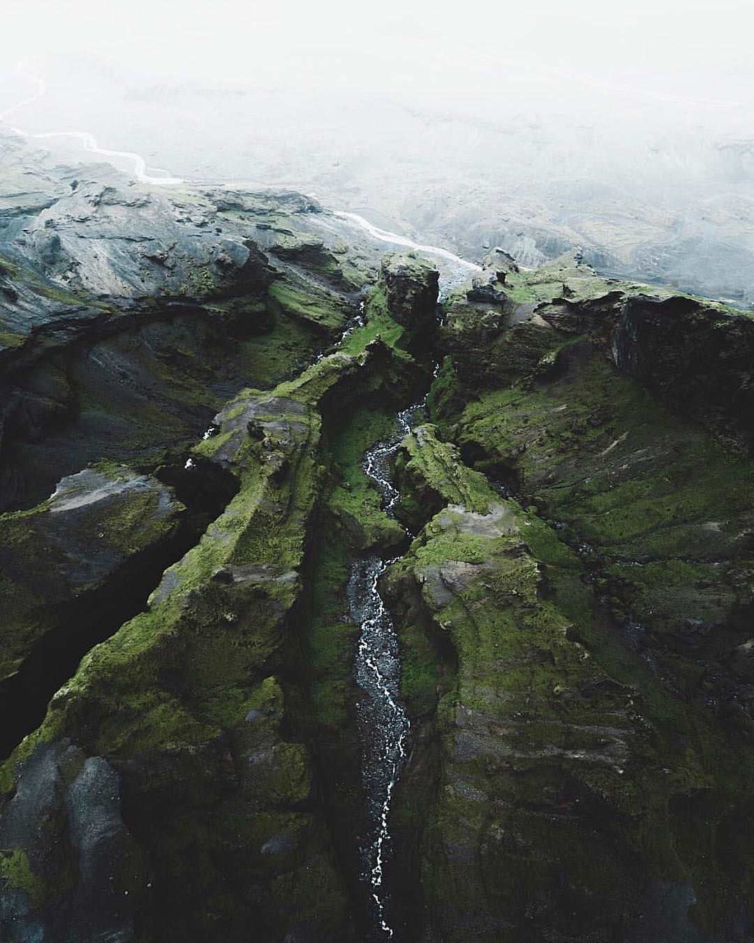 Ісландія з висоти пташиного польоту: неймовірні фото - фото 1