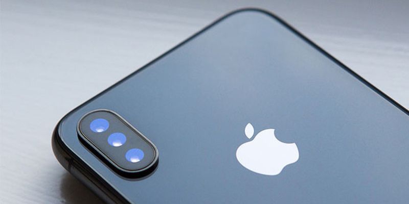 iPhone отримає потрійну камеру