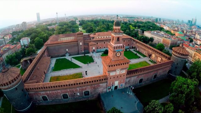 Замки Італії, які варто відвідати: казкові фото- фото 246312