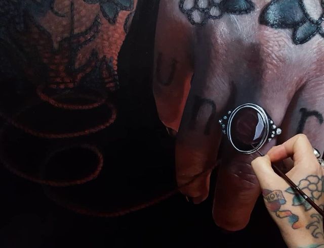 Неймовірно реалістичні картини художниці, які вражають - фото 247655