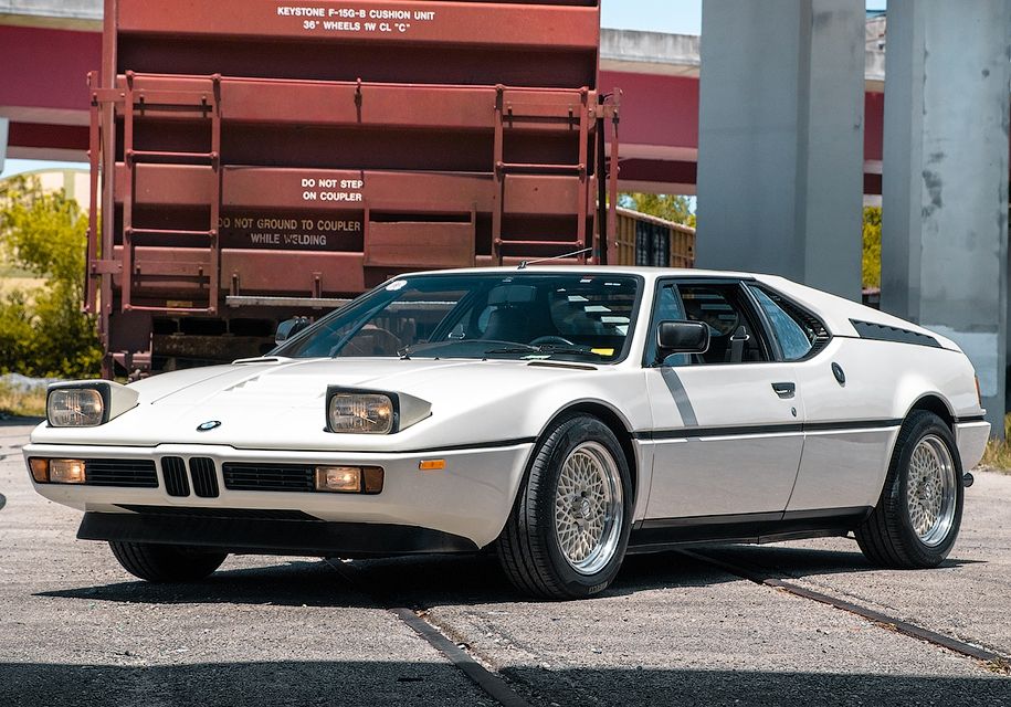 Рідкісний спорткар BMW M1 виставили на продаж