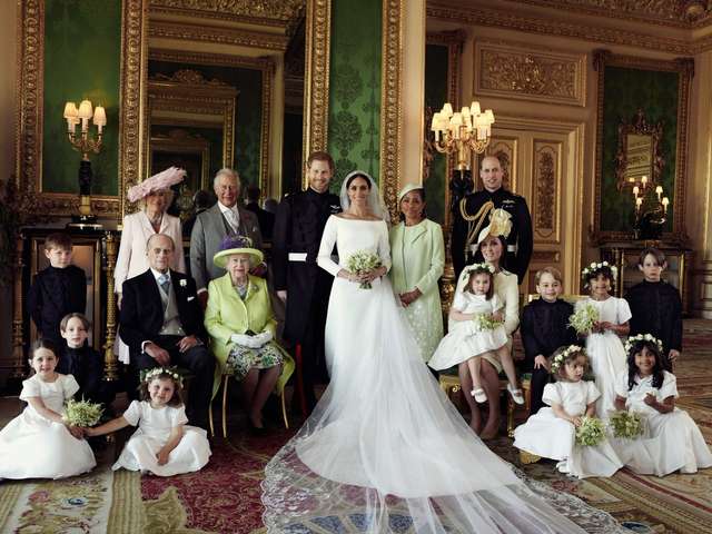 З'явилися офіційні весільні портрети принца Гаррі та Меган Маркл - фото 249190