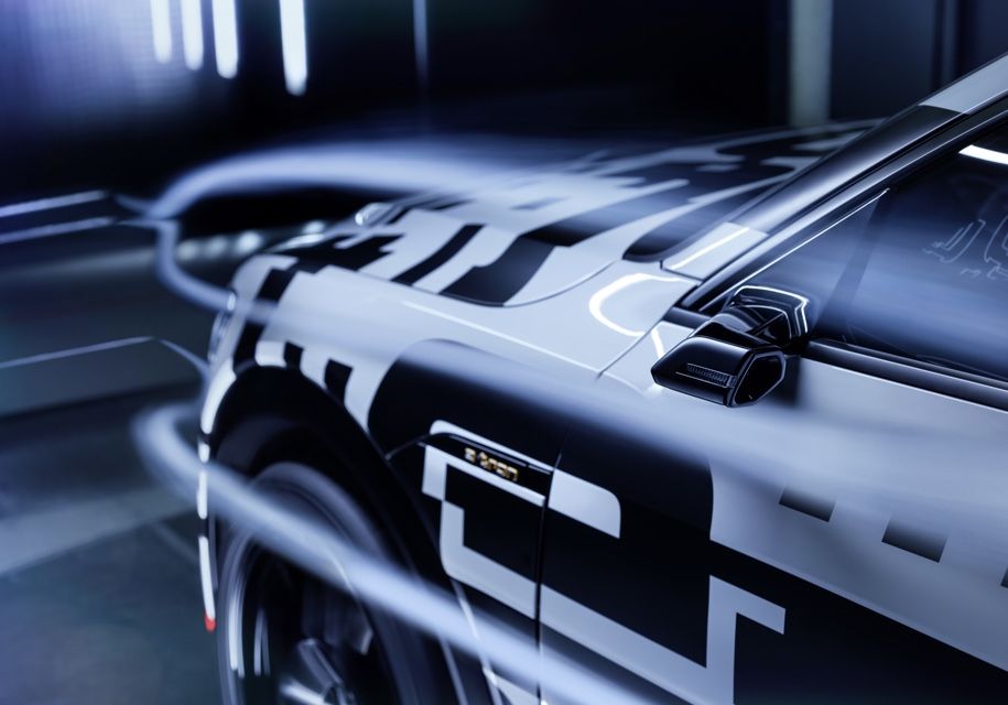 Серійний електрокросовер Audi отримає "віртуальні" дзеркала