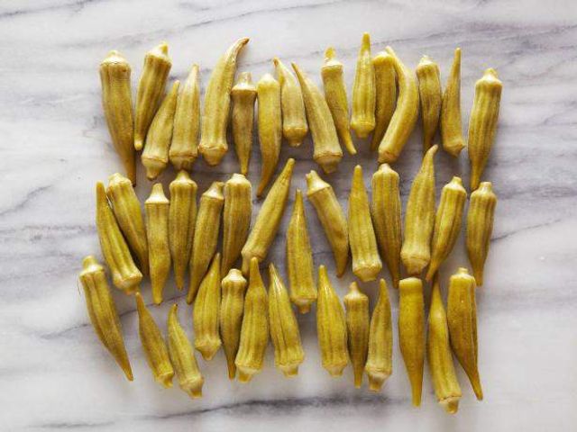 Так виглядають різні продукти, що містять однакову кількість калорій- фото 250824