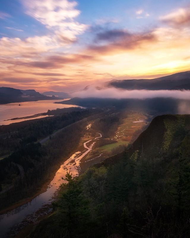 Чарівні пейзажі в об'єктиві талановитого фотографа: ефектні кадри - фото 244779