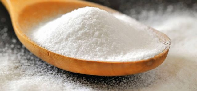 Ці засоби допоможуть позбутися найгірших плям - фото 247347