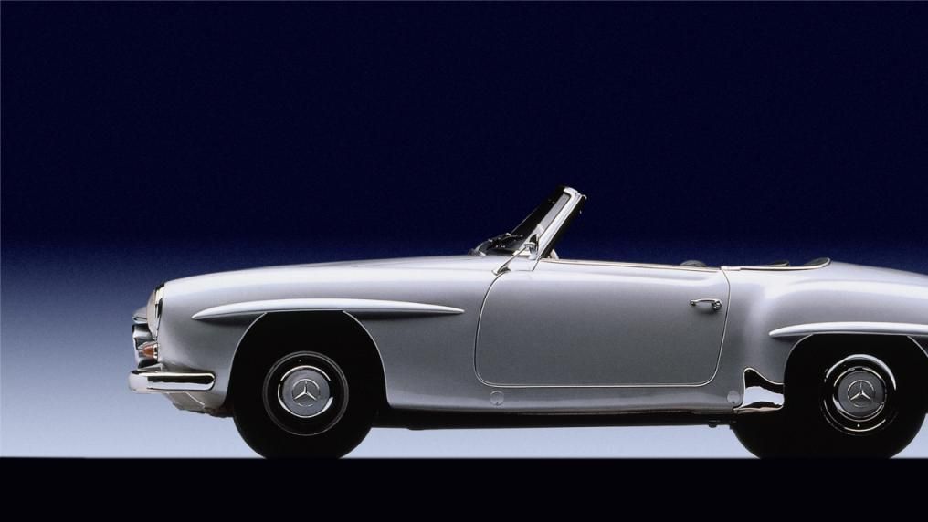 В Україні помітили рідкісний автомобіль Mercedes-Benz