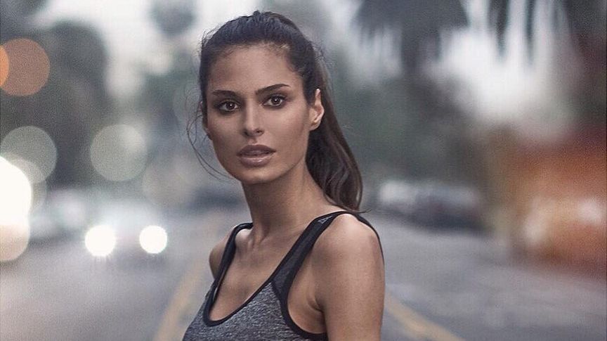 В Instagram з'явилася українська копія Емілі Ратажковскі