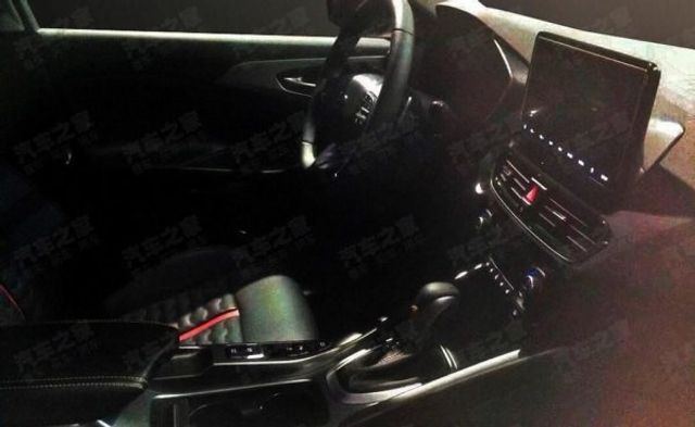 Фотошпигуни розповіли про інтер'єр Hyundai Lafesta- фото 250223