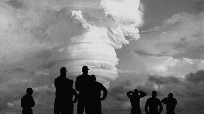 Моторошні атомні вибухи в рідкісних знімках