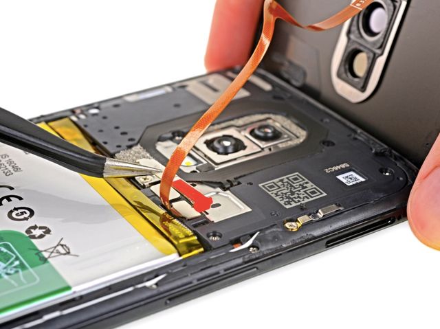 OnePlus 6 розібрали, і ось що виявили - фото 249848