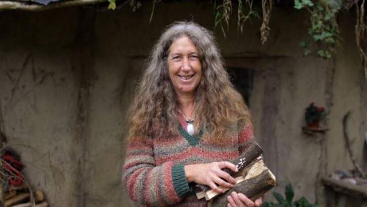 Ця жінка вже 18 років живе в лісі сама