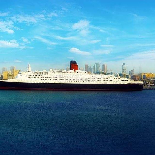 Королівський корабель перетворили на п'ятизірковий готель- фото 246245