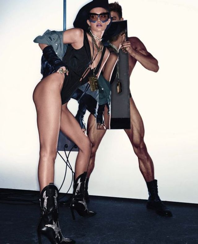 Джіджі Хадід з манекенником Джастіном Мартіном - фото 245230