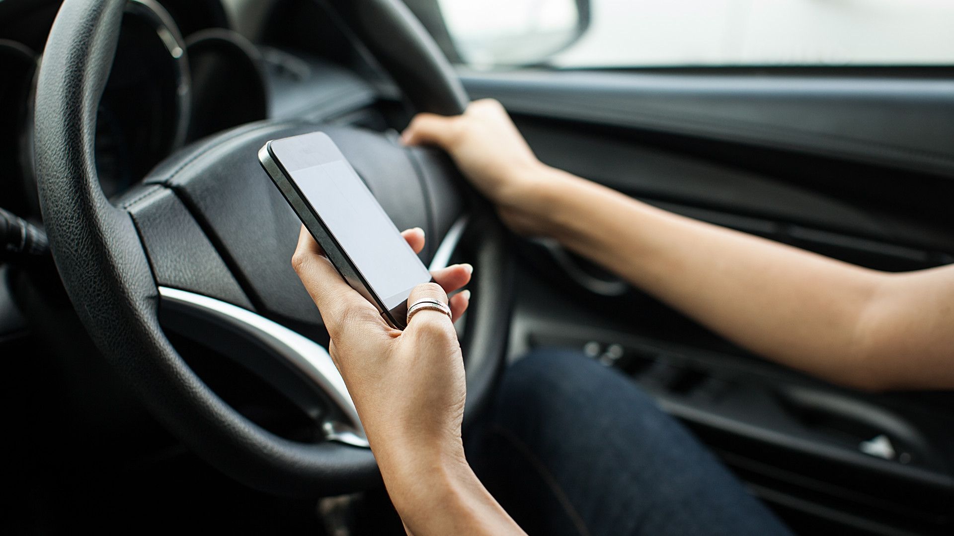 Порівняння штрафів автомобілістів в Україні та Європі: яскрава інфографіка - фото 1