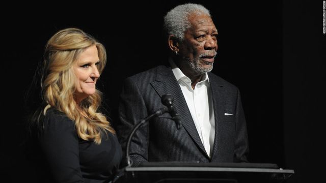 Морган Фрімен відкинув всі звинувачення про сексуальні домагання і вибачився за свої жарти - фото 250581