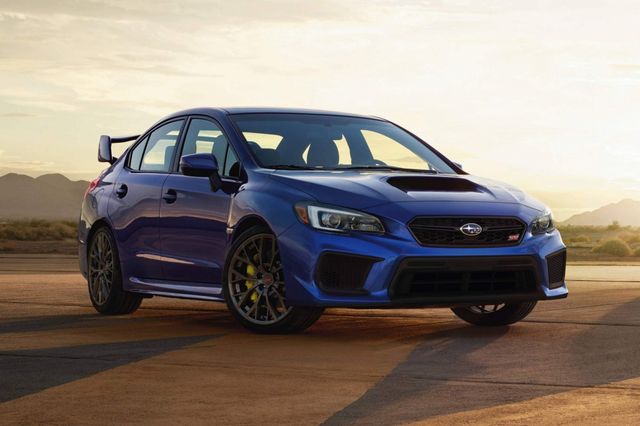 Subaru оновила 'заряджений' седан WRX STI - фото 250632