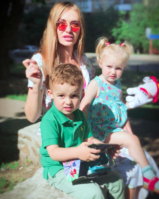 Слава Камінська показала своїх підрослих діточок - фото 253127