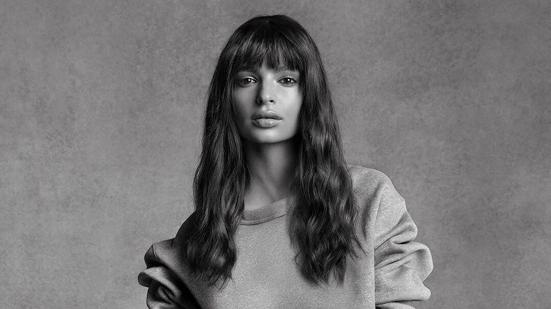 Емілі Ратажковскі знялась у ніжній фотосесії