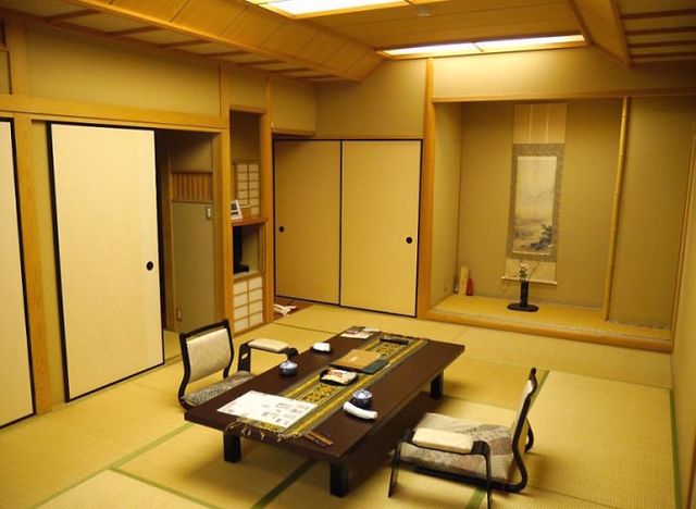 Який всередині найстаріший готель світу: незвичайні фото - фото 258058